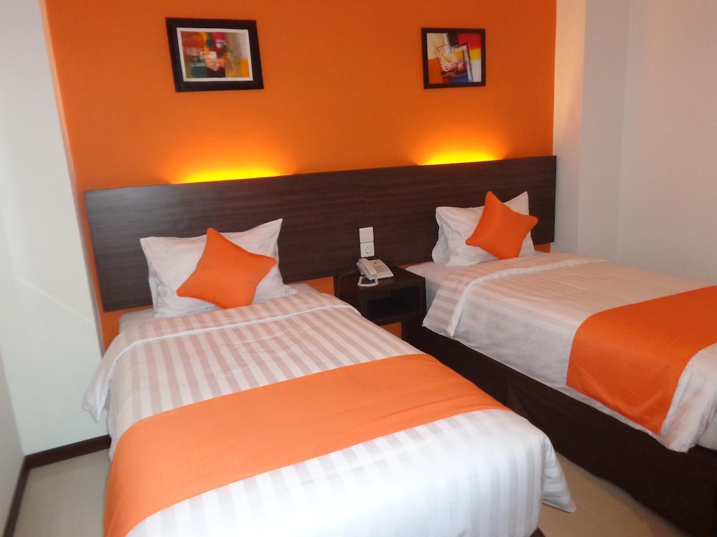 Pratama Hotel & Convention Mataram Exteriér fotografie