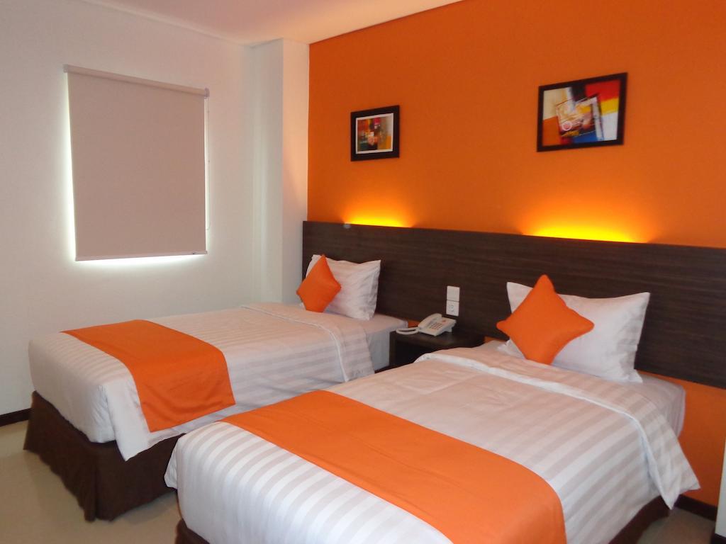 Pratama Hotel & Convention Mataram Exteriér fotografie