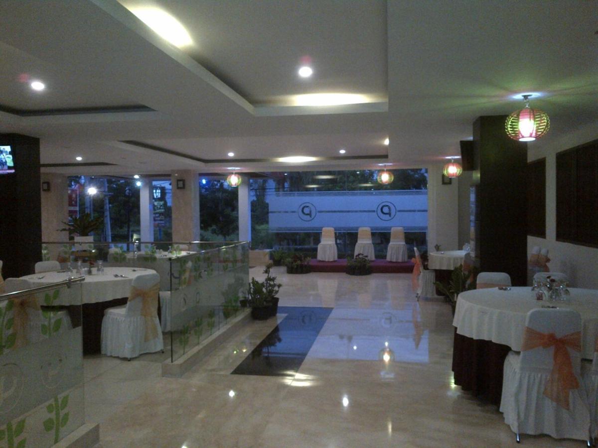 Pratama Hotel & Convention Mataram Exteriér fotografie