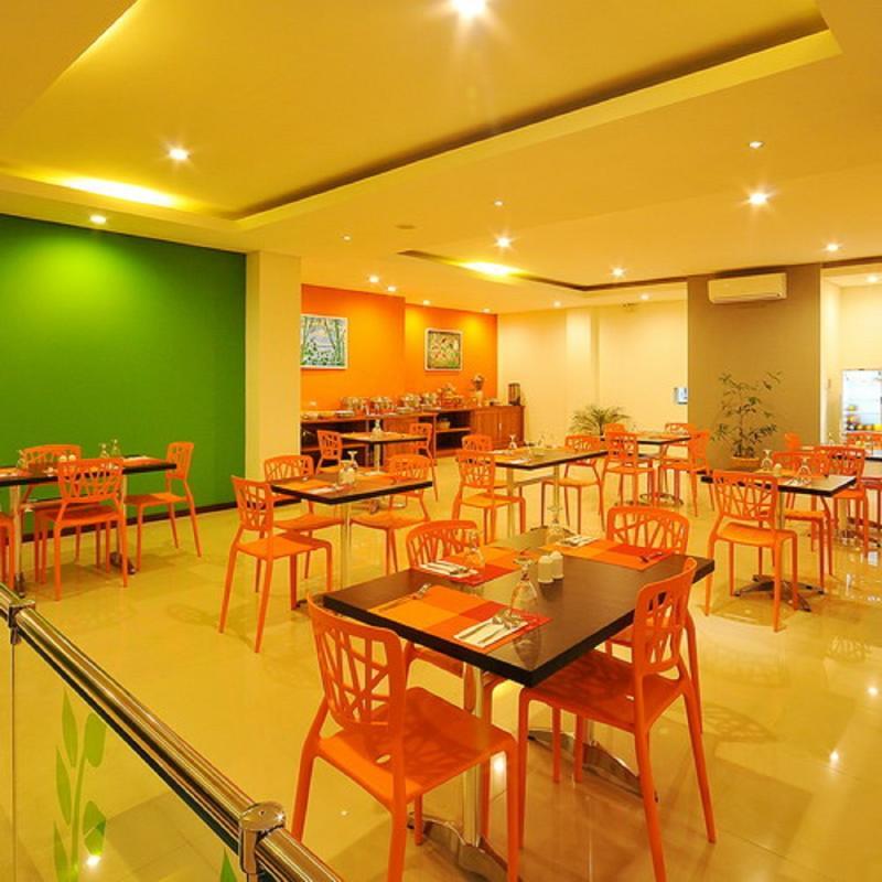 Pratama Hotel & Convention Mataram Exteriér fotografie